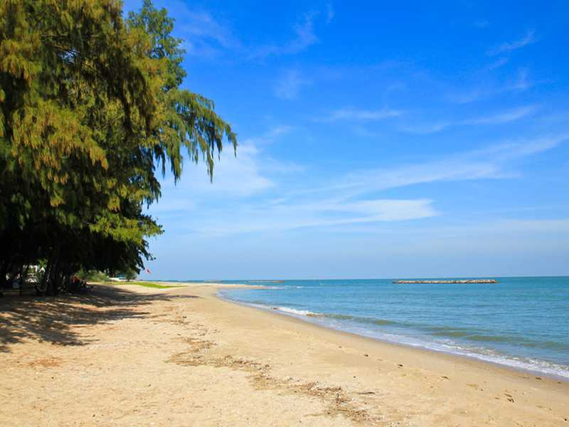Chao Samran Beach